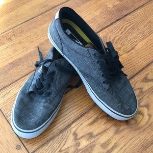 Men’s medium gray Vans